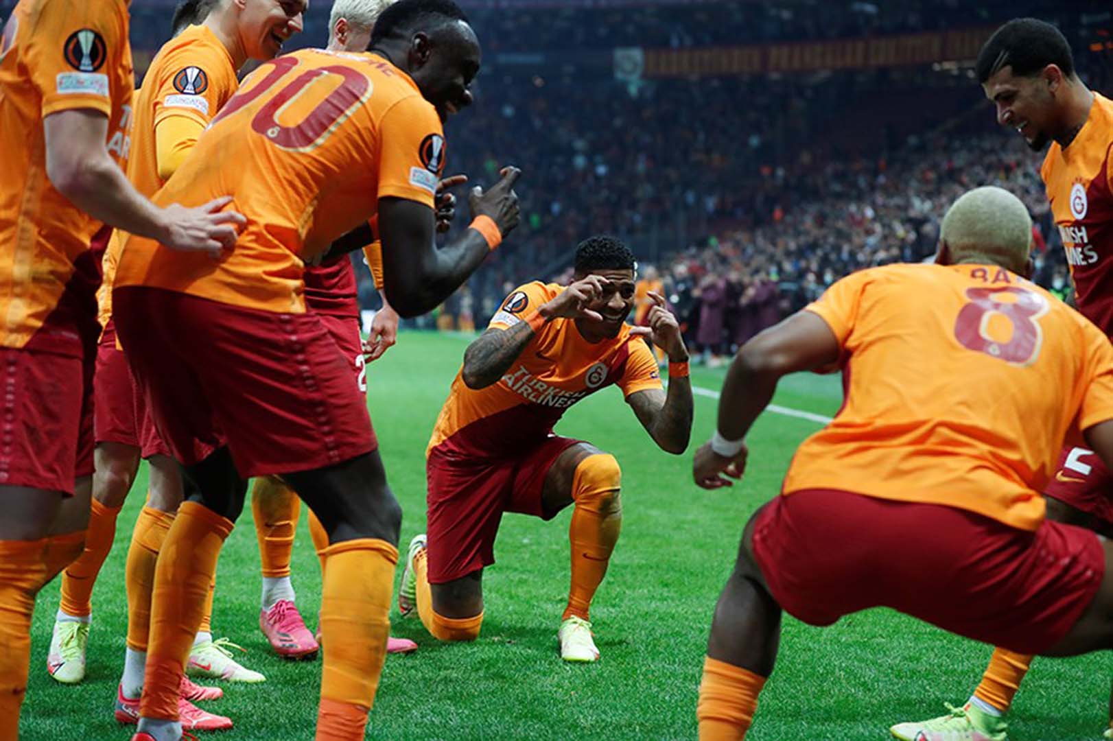 Galatasaray, Avrupa maçlarıyla kasasını doldurdu! Lider çıkarsa daha çok kazanacak!