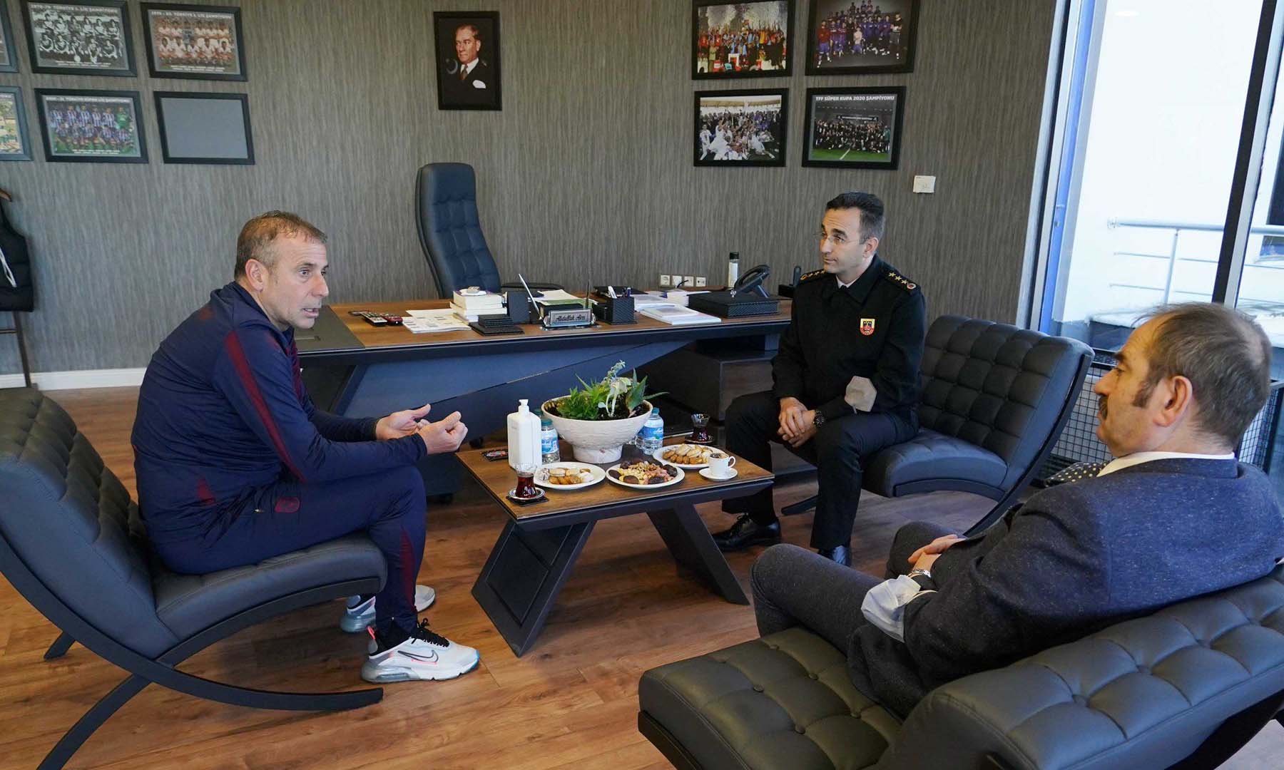 Abdullah Avcı'nın odasındaki şampiyonluk detayı taraftarları heyecanlandırdı!