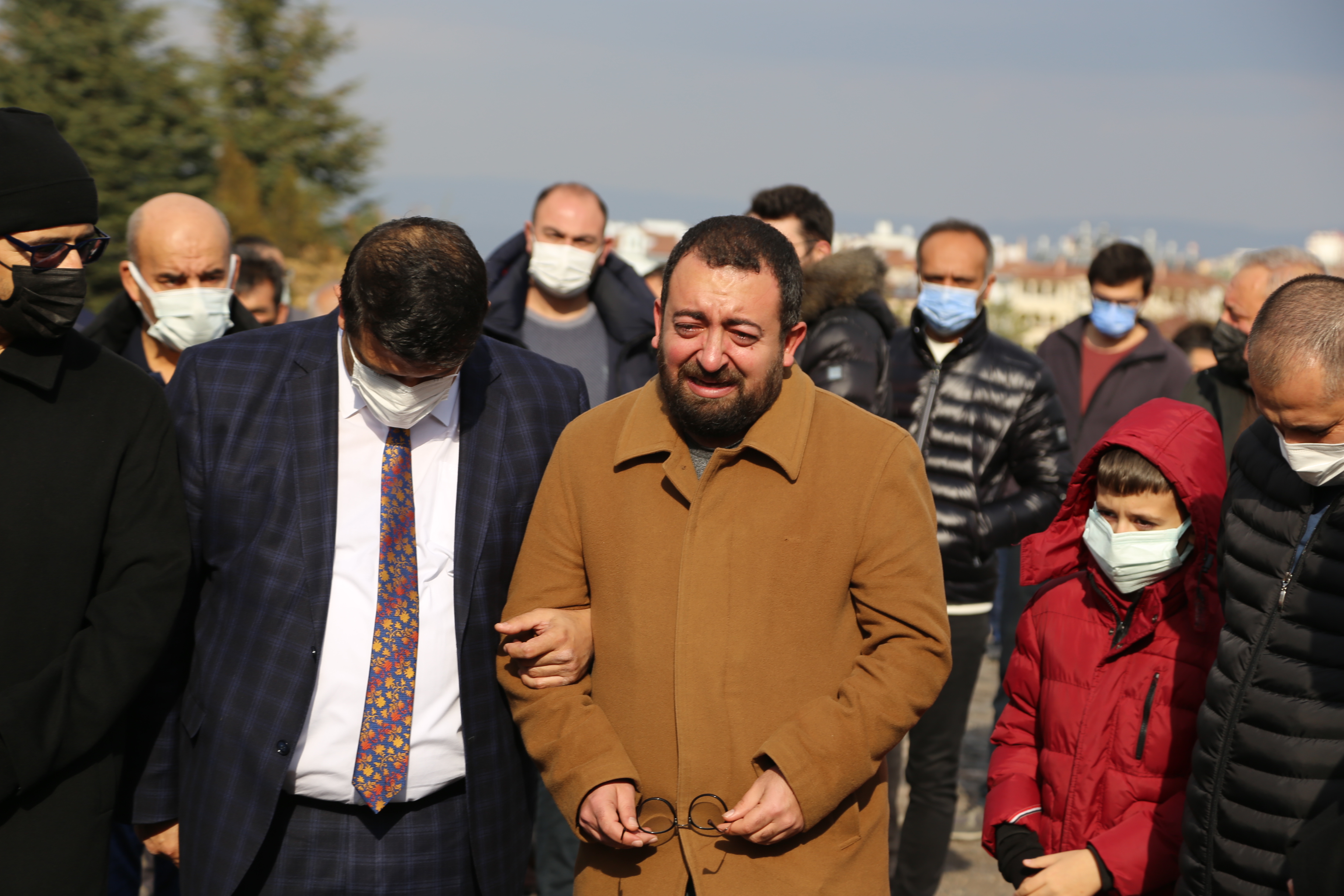 Selçuk Bayraktar'ın mesai arkadaşı İHH gönüllüsü Tarık Kesekçi son yolculuğuna uğurlandı! Selçuk Bayraktar'dan duygulandıran veda konuşması!