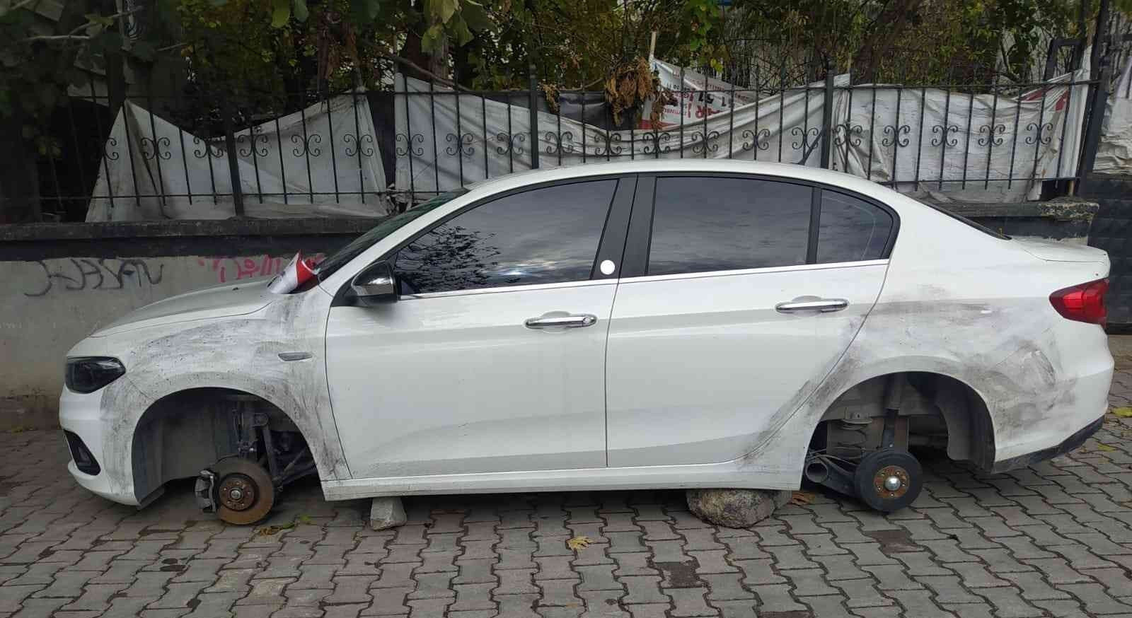 Çiçek abbas filmi Esenyurt'ta adeta yeniden canlandırıldı!