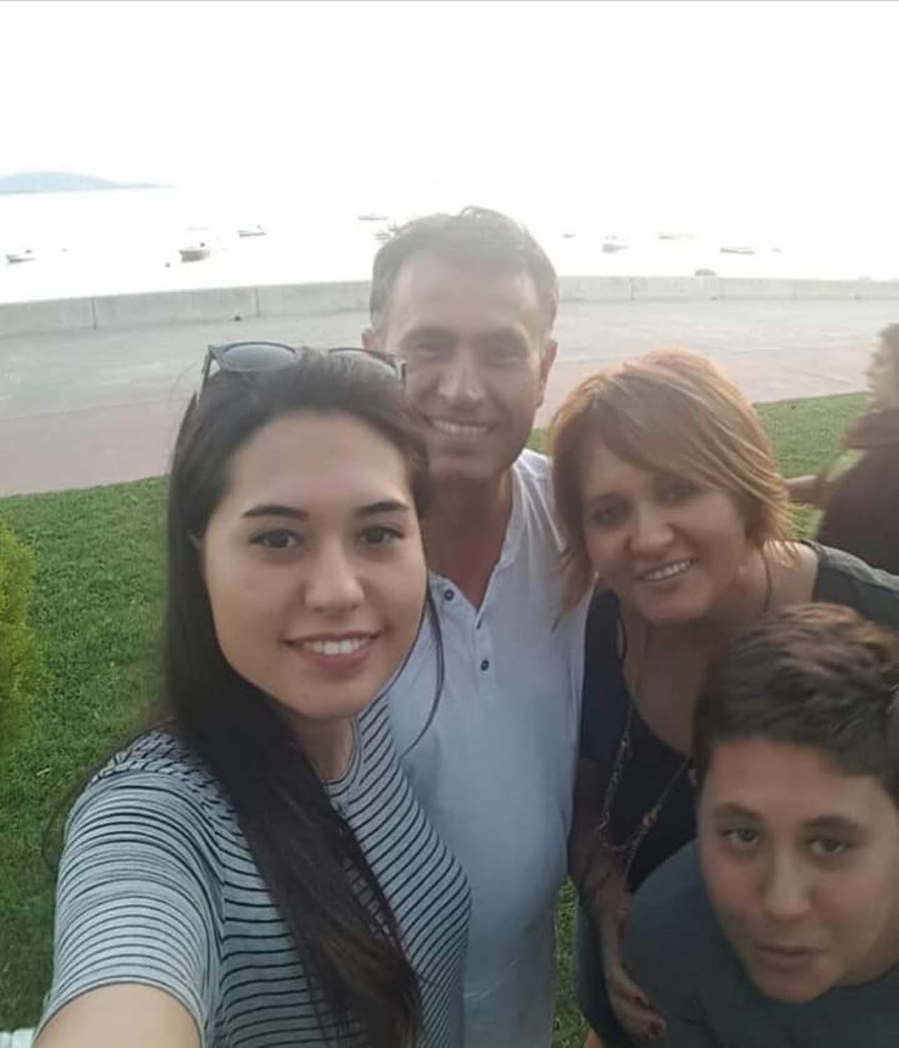 Tekirdağ'da görev yapan Doktor İrem Büşra Üngül, kaçan kedisini kurtarmak isterken canından oldu! Genç doktor 5'inci kattan düşerek hayatını kaybetti!