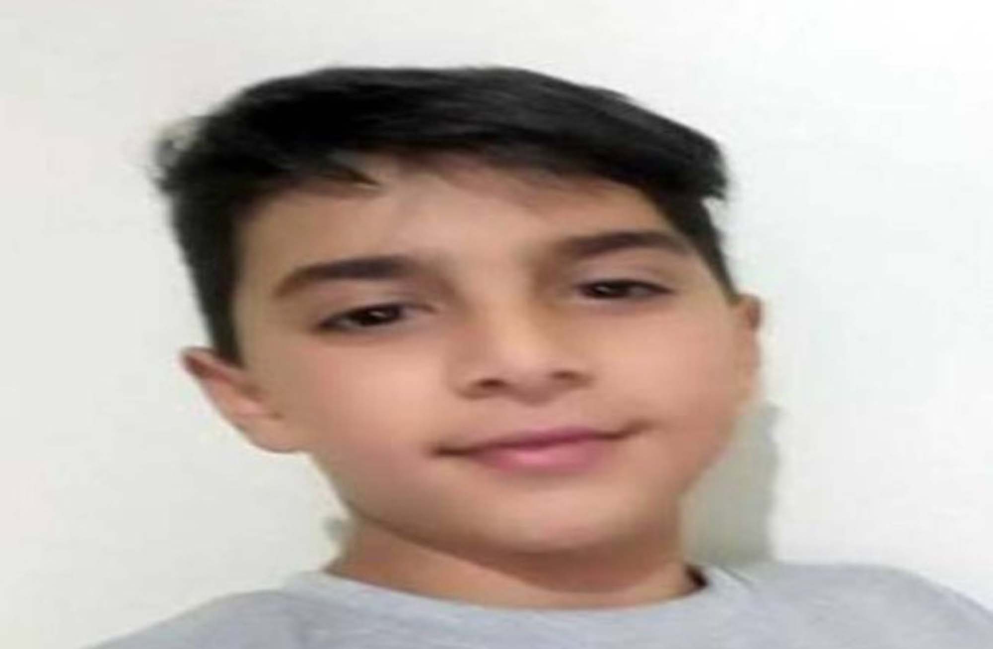 10 yaşındaki çocuğu köpekler parçaladı! Başı boş sokak köpekleri az kalsın canından ediyordu!