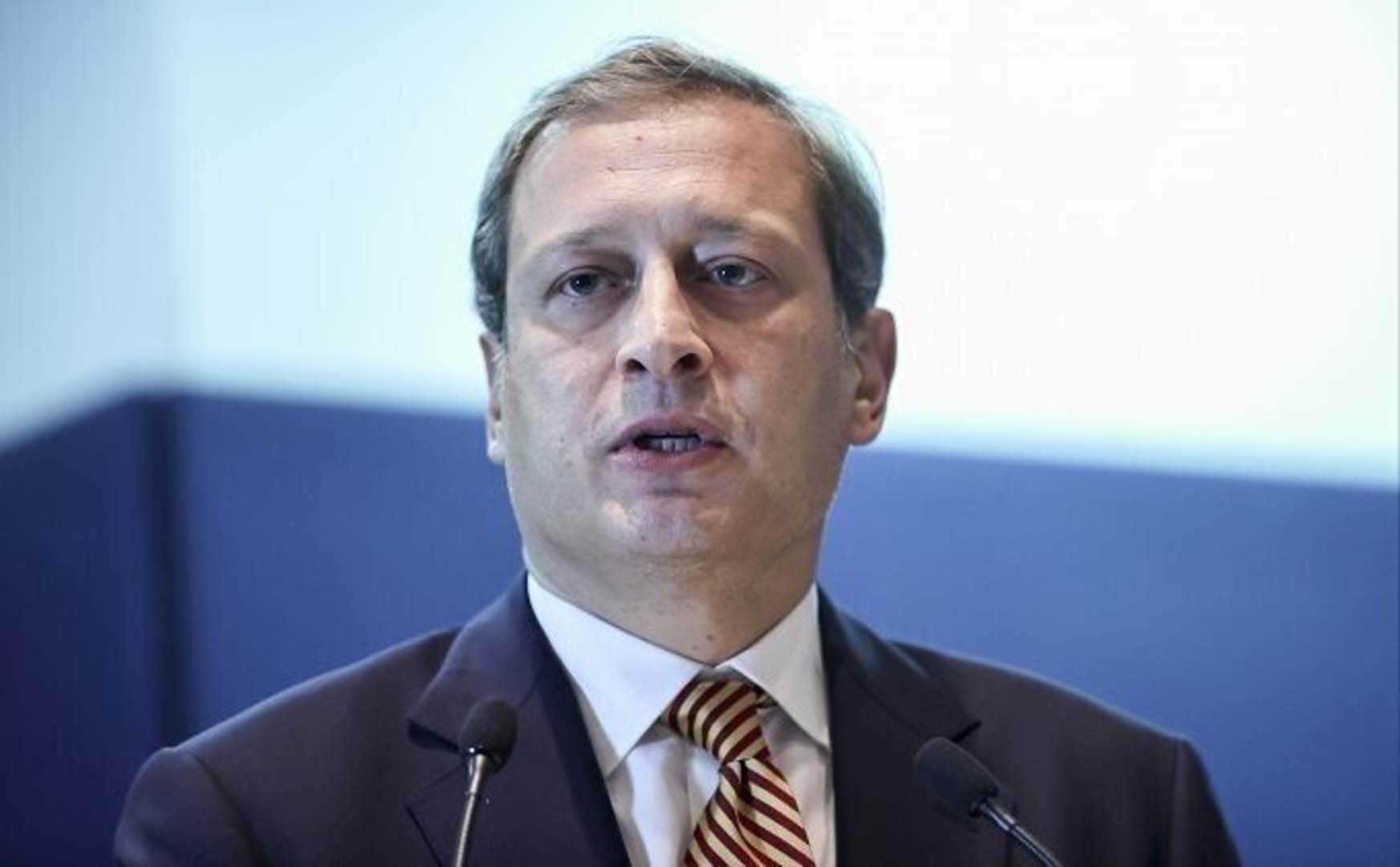 Galatasaray Başkanı Burak Elmas'tan çarpıcı açıklama! Soyunma odamızı dinleyen gözlemciyi yakaladık