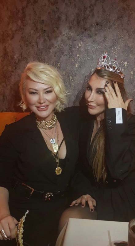 Yerçekimiyle savaştayım diyen Hande Yener'den estetik açıklaması! Yüzündeki değişiklik dikkat çekmişti! Nedenini itiraf etti