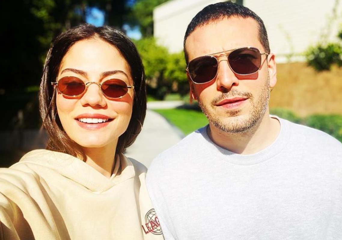 Oyunculuğu kadar kıvraklığıyla da beğeni toplayan Demet Özdemir'den bir dans paylaşımı daha geldi! Ekürisiyle sarmaş dolaş yeteneklerini sergiledi!