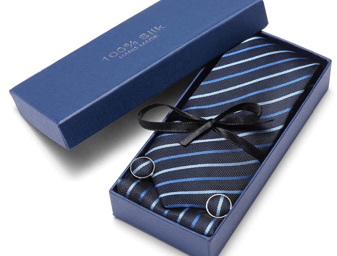 Babaya yılbaşı hediyesi ne alınır ? Babaya hediye önerileri 2023