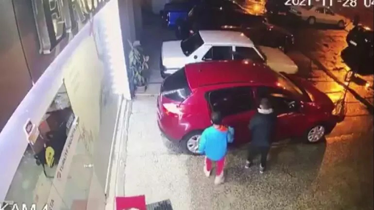 En büyüğü 15 yaşındaki üç çocuk Ordu'da otomobil çalarak İstanbul'a kadar geldiler! Sebepleri ise sosyal medyada gördükleri Esenyurt