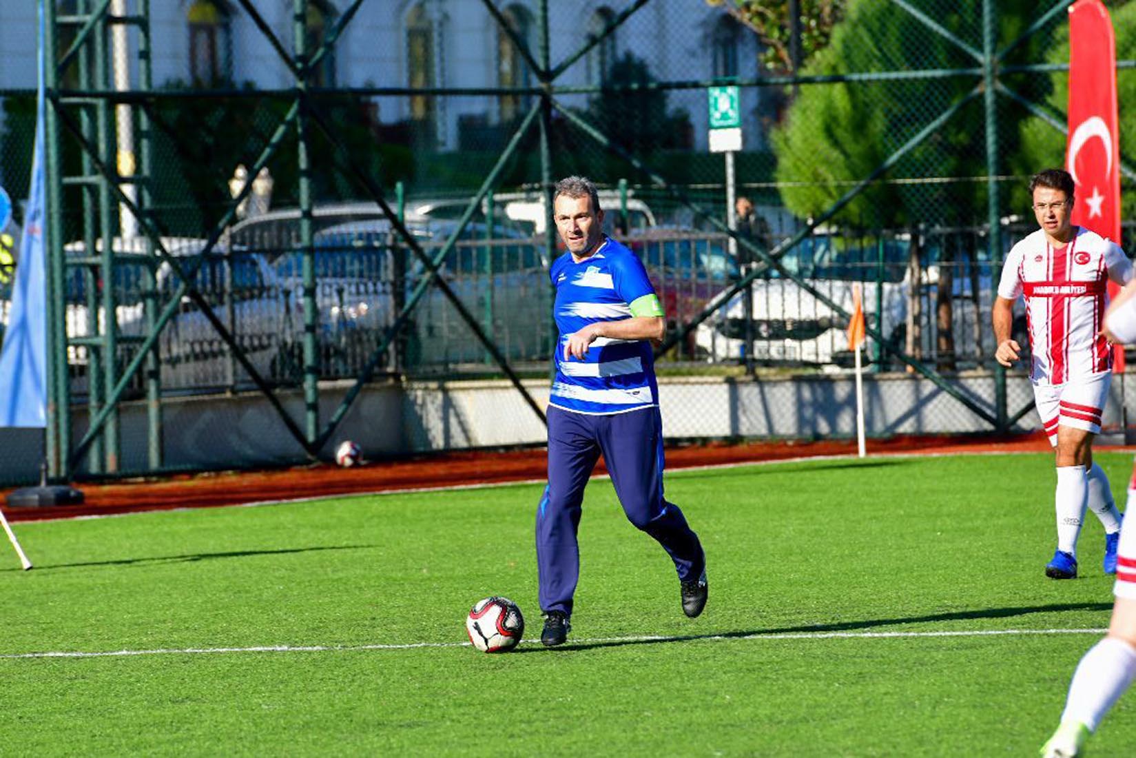 3 Aralık Engelliler Günü’ne özel futbol turnuvası düzenlendi! Pendik Ampute Futbol Takımı nefesleri kesti!