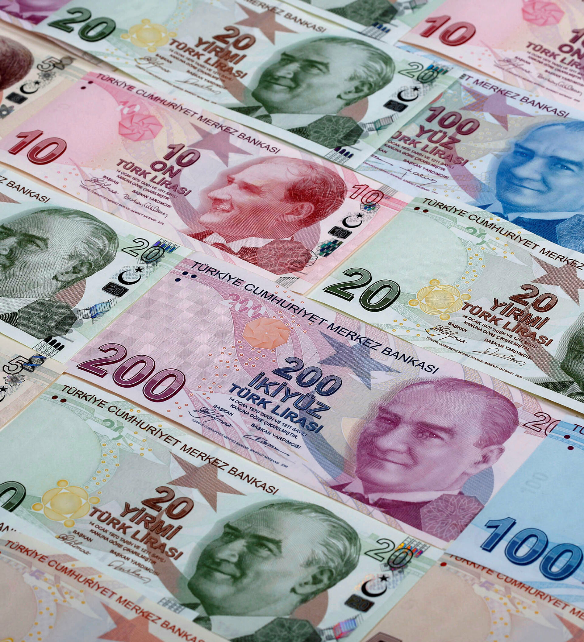 Asgari ücret ne zaman belli oluyor? 2022 asgari ücret toplantısı kaç kere toplanır?