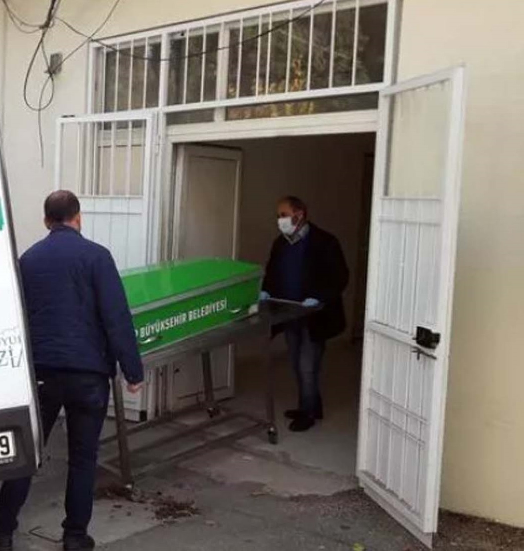 Boğazına takılan fıstık canından etti! 5 yaşındaki Aleyna Kutlu hayatını kaybetti!