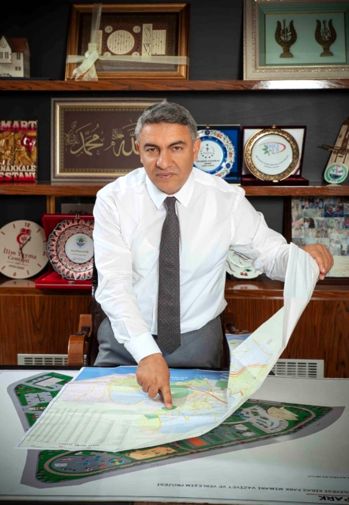 Dilovası Belediye Başkanı Hamza Şayir kimdir? Nereli, kaç yaşında? İşte, Dilovası Belediye Başkanı Hamza Şayir'in biyografisi...