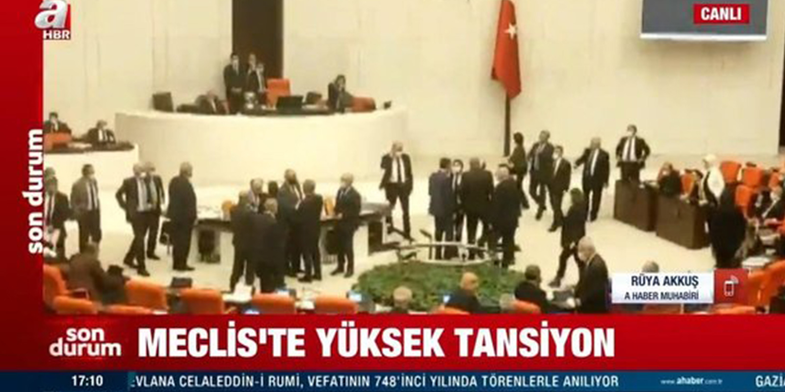 Yine aynı skandal! İYİ Partili Yasin Öztürk'ün el hareketi Meclis'i karıştırdı