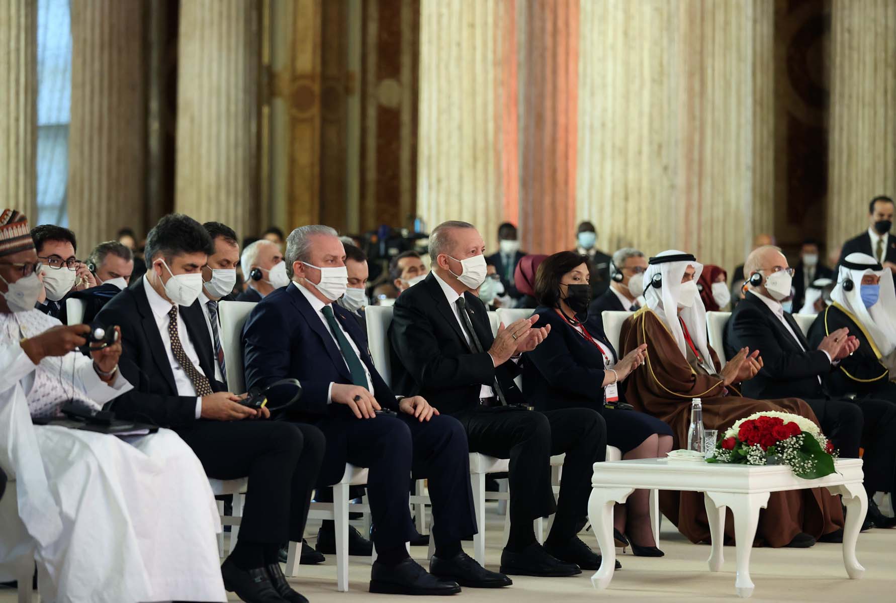 Cumhurbaşkanı Erdoğan, İslam İşbirliği Teşkilatı Konferansı'nda konuştu: Ülkemiz yeni bir göç yükünü kaldıramaz