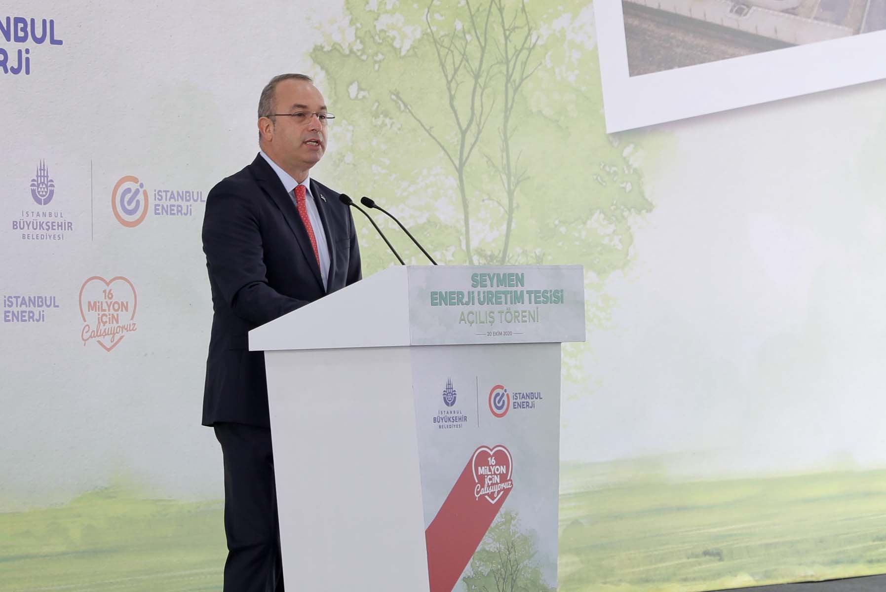 İBB'de skandallar bitmiyor, bir yenisi eklendi! İSTAÇ'ın eski Genel Müdürü Mehmet Aslan Değirmenci hapis cezası aldı, her yerde aranıyor 