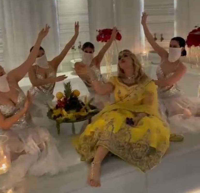 Seyhan Soylu ve Yeliz Yeşilmen arasındaki buzlar hamamda eridi! Kavgaları gibi barışmaları da gündeme damga vurdu!