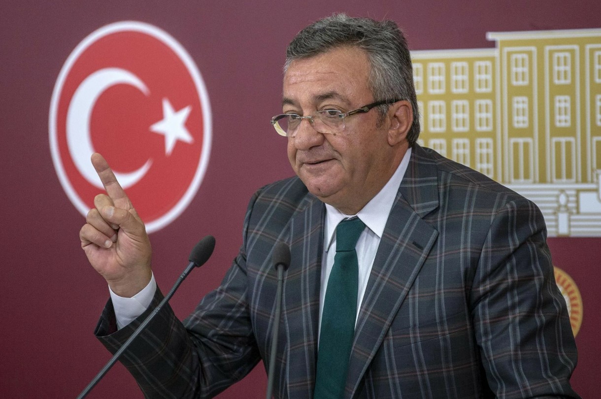 CHP'li Engin Altay'ın PKK'yı meşrulaştırma çabası Türk halkını çileden çıkaracak! Böyle savunma ne görüldü ne de duyuldu!
