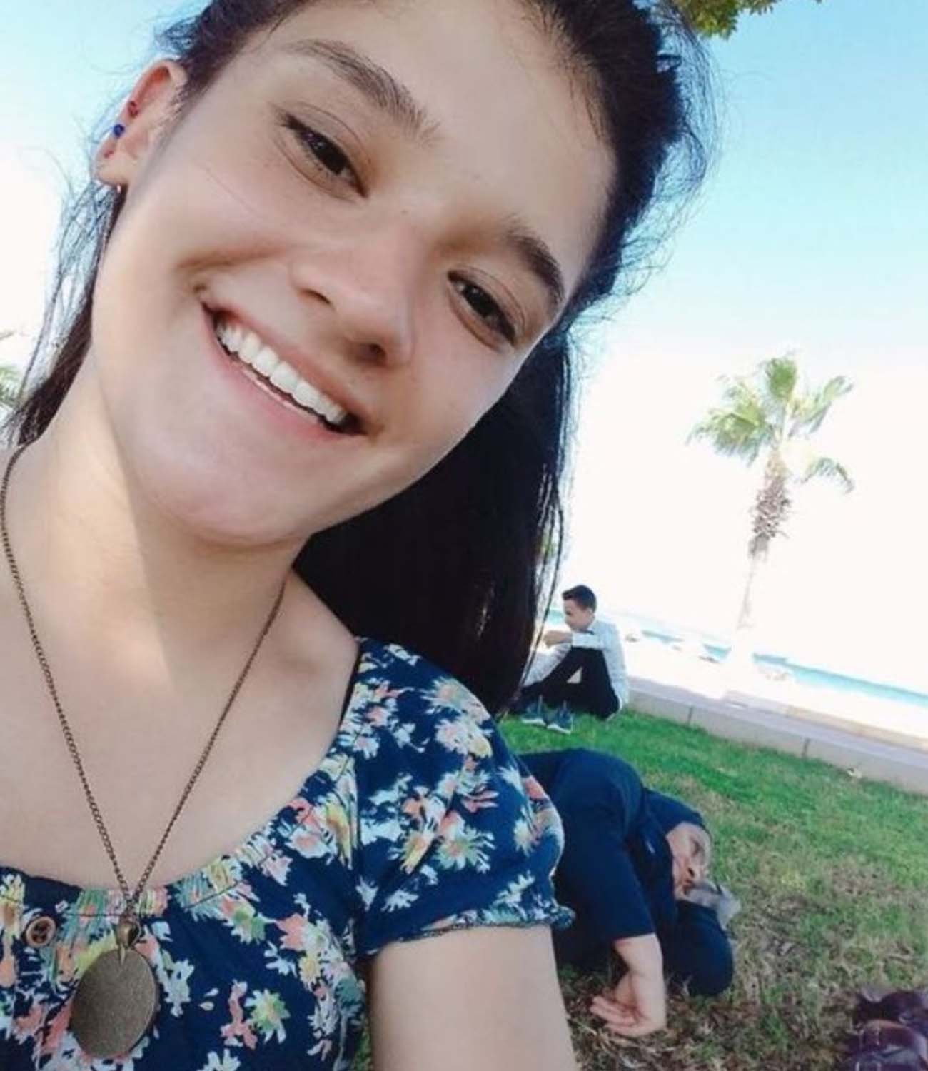 Berfin Özek'in evlilik haberini duyan babası yürekleri dağladı! Onu öldürmek isteyen adamla nasıl evlenir?