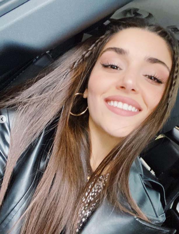 Güneşin Kızları buluştu! Hande Erçel ve Burcu Özberk'i bir arada gören hayranları heyecanlandı! Birlikte proje mi geliyor?