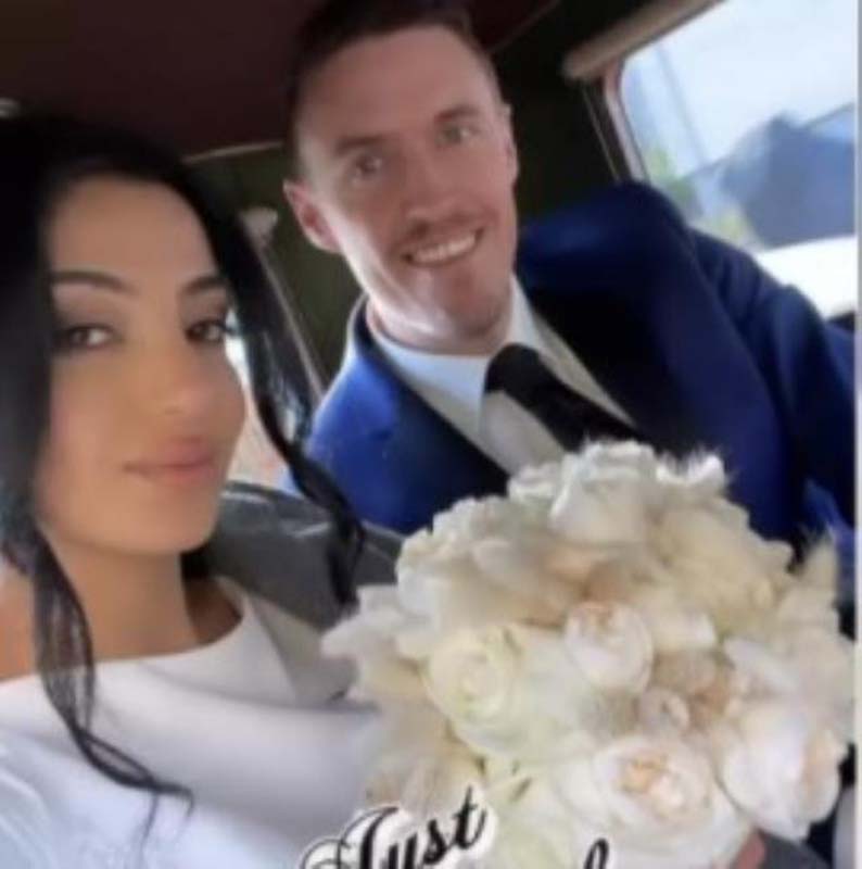 Fenerbahçeli eski futbolcu Max Kruse'dan müjde! Canlı yayında Kürtçe evlilik teklifi ettiği Dialara Mardine ile evlendi!