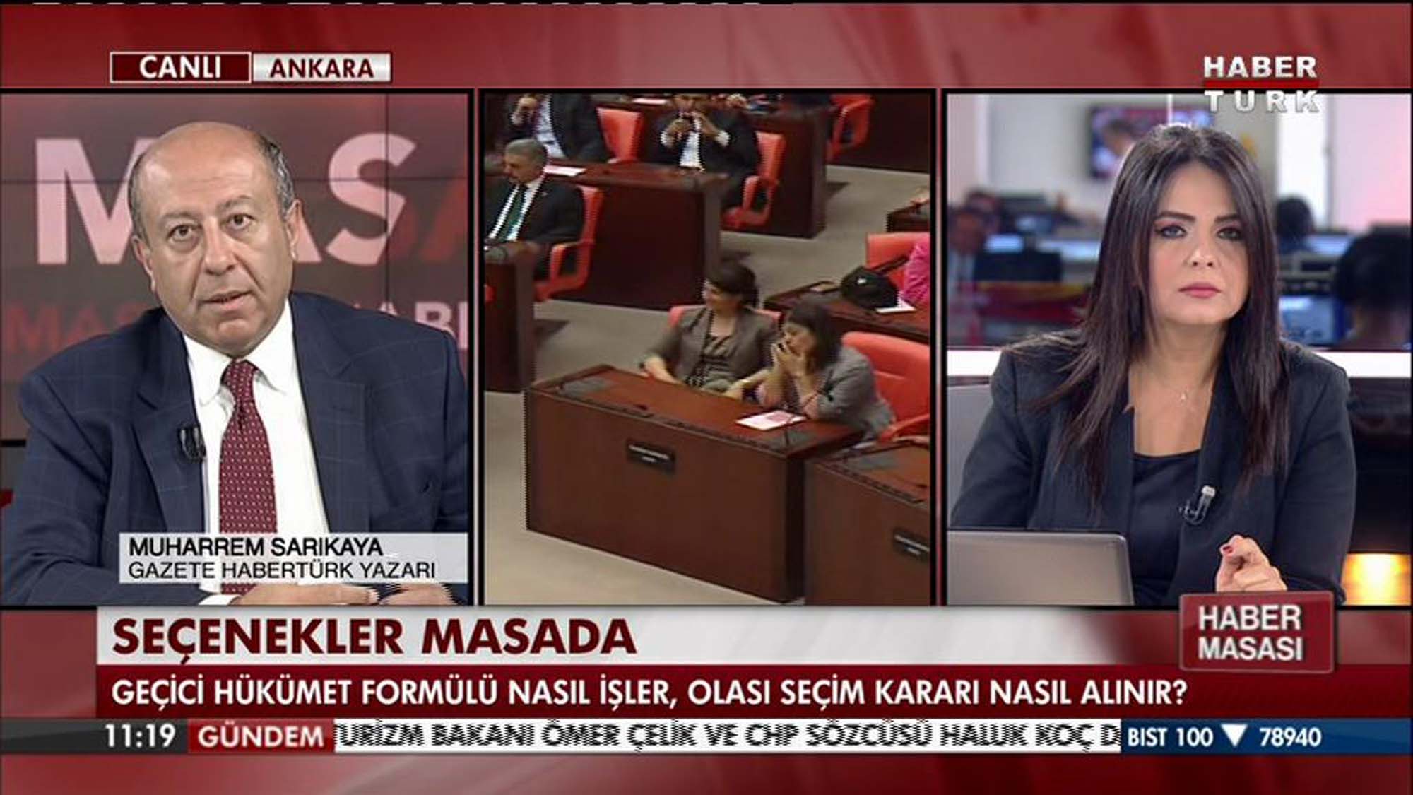 Habertürk yazarı Muharrem Sarıkaya, ses teknikerine tokat attı! Sosyal medyada bu görüntüleri izleyenler gözlerine inanamadı!