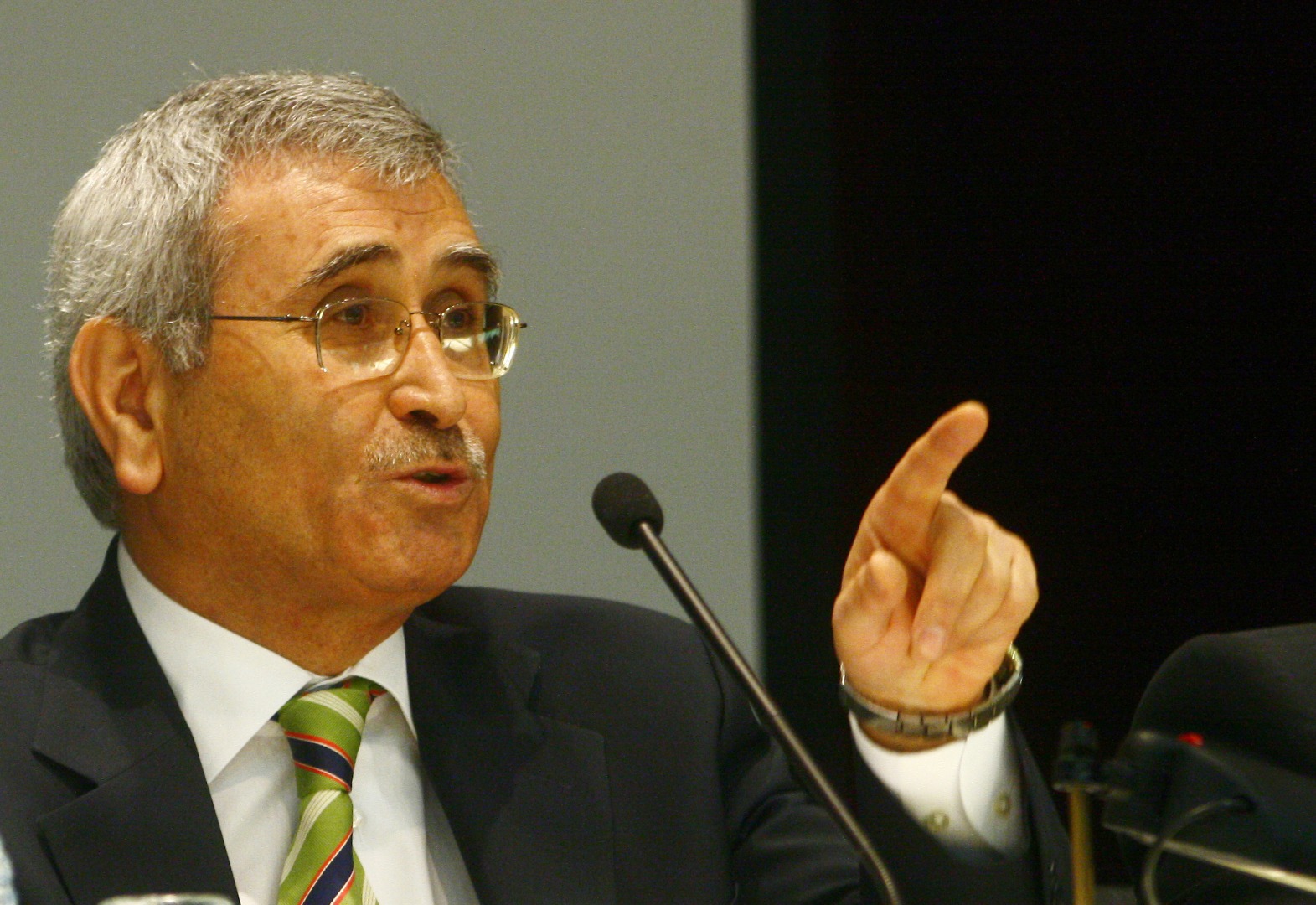 Ahmet Hakan, İYİ Partili Durmuş Yılmaz'ı yerden yere vurdu: Durmuş Yılmaz varken dış güce ihtiyaç yoktur