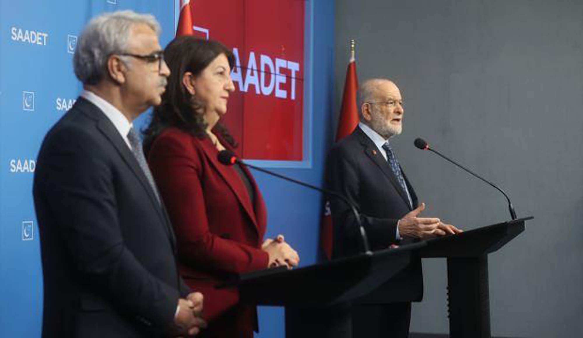 HDP Eş Genel Başkanları kapı kapı gezerek erken seçim dilendi! İlk adresleri Temel Karamollaoğlu oldu! Can ciğer kuzu sarması