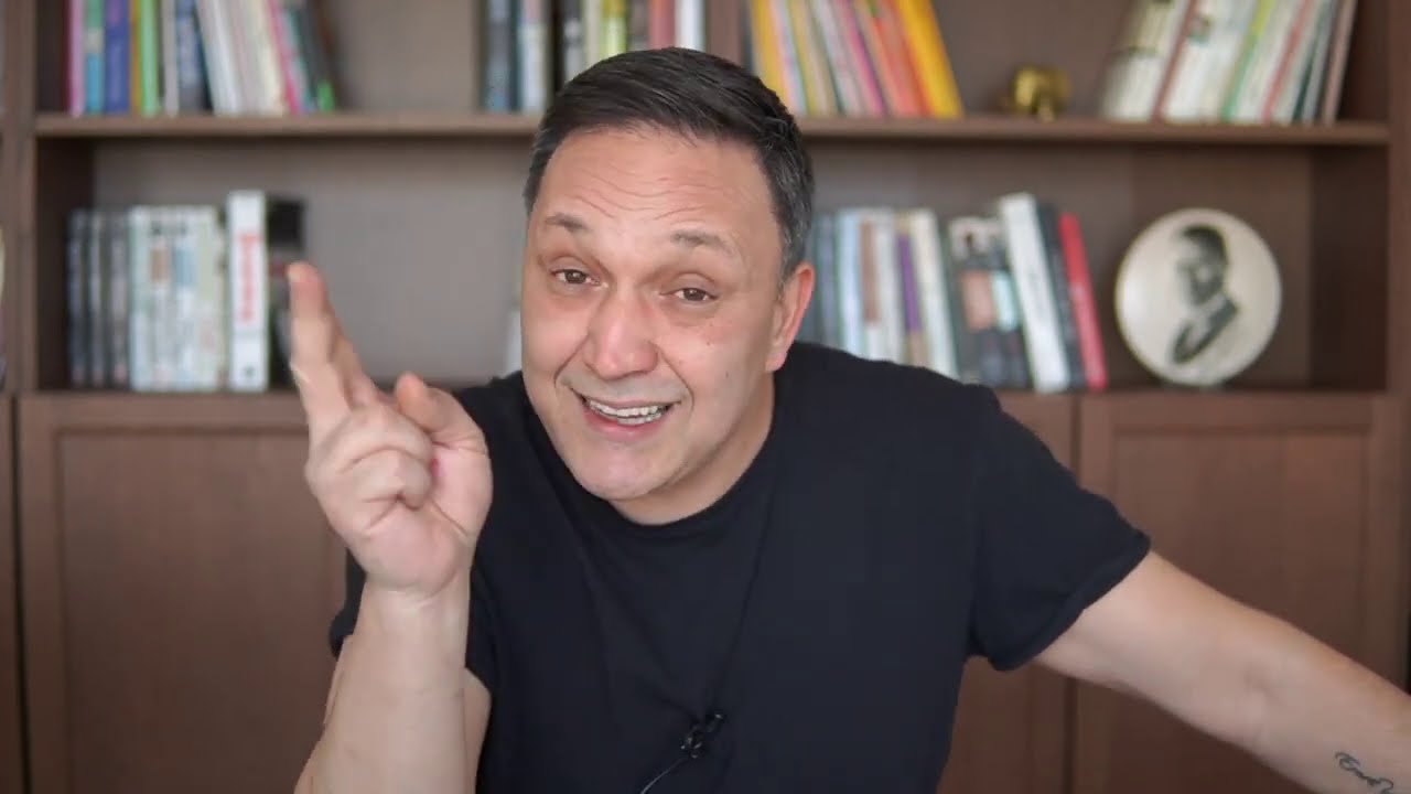 'Ekonomist' Selçuk Geçer, doların düşmesiyle karalar bağladı! Sosyal medya hesabında akıllara durgunluk veren paylaşımlar yaptı!