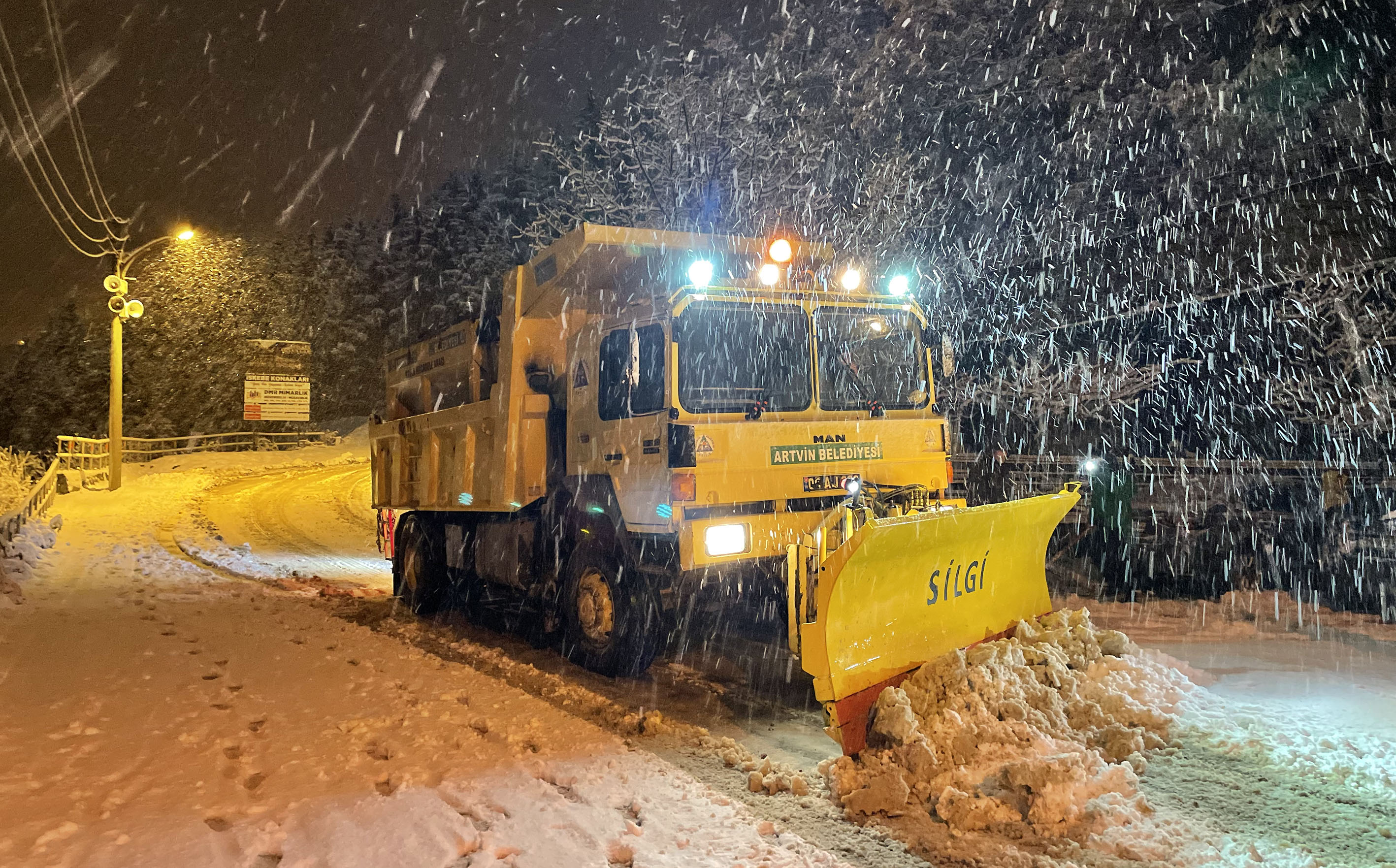 Artvin okullar tatil mi 24 Aralık 2021 Cuma son dakika? Bugün okul var mı? Hangi ilçelerde okullar tatil? 