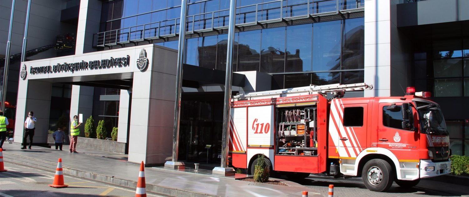 İBB'de büyük skandal! İşe giren DİYADER üyeleri, maddi yardımları PKK'lı teröristlerin ailelerine vermiş 