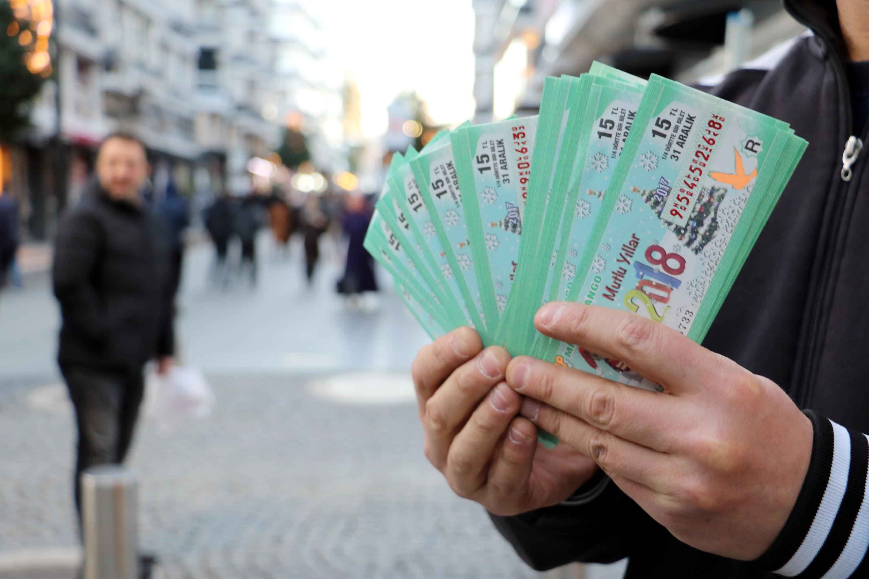 Milli Piyango yılbaşı tam liste 2022 | Milli piyango kazanan numaralar, sayılar neler?