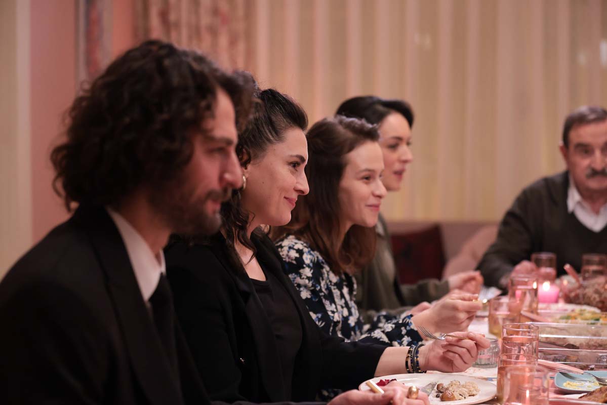 Masumlar Apartmanı bu hafta var mı, yok mu? Masumlar Apartmanı bugün neden yok 4 Ocak 2022 Salı? Hangi gün oynuyor? Ne zaman çıkıyor?