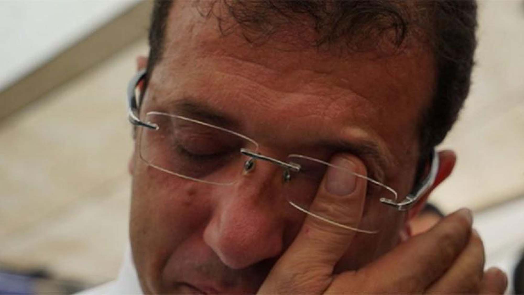 İstanbulluların dikkatine! Kimlik bilgileriniz PKK'lının elinde! İBB'nin işe aldığı Sevtap Ayman PKK'lıların kankası çktı!