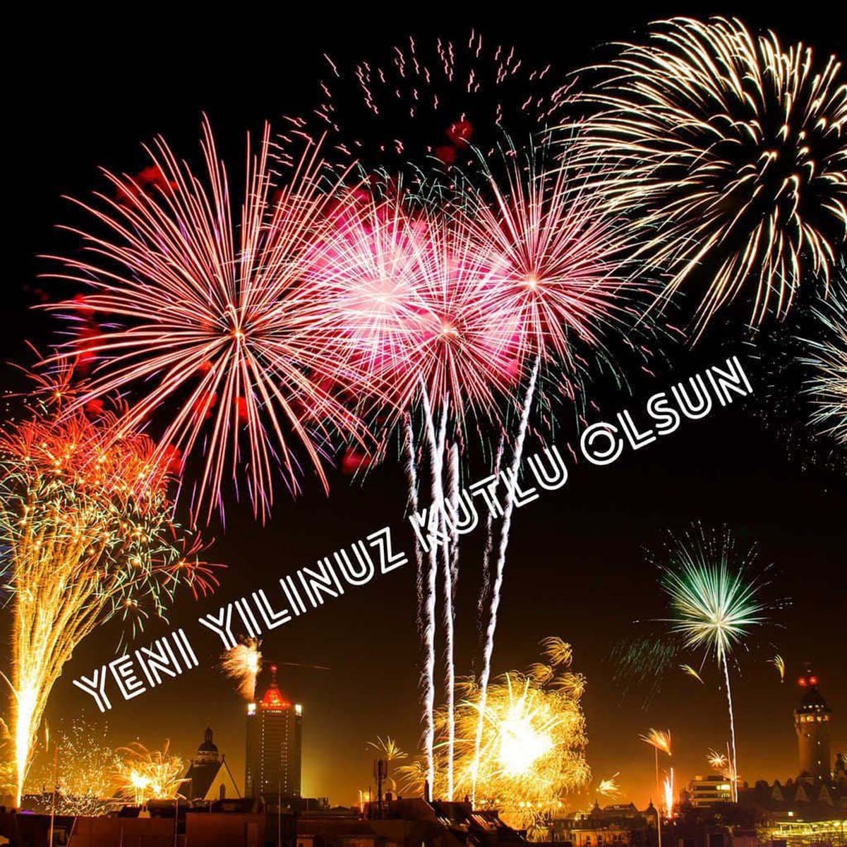 Yeni yıl mesajları Whatsapp, Facebook, Twitter, İnstagram 2022| Resimli yılbaşı mesajları 2022