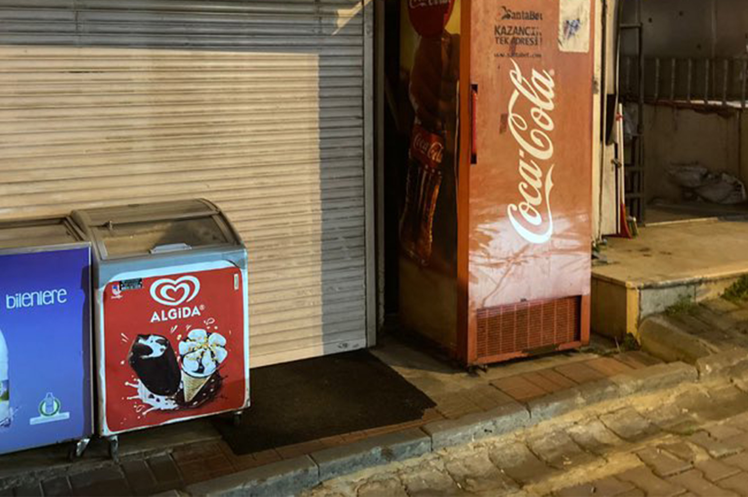 Firmalar ürün vermeyince tekel bayiler kepenk indirdi! Ya zamlar açıklansın yada ürün versinler