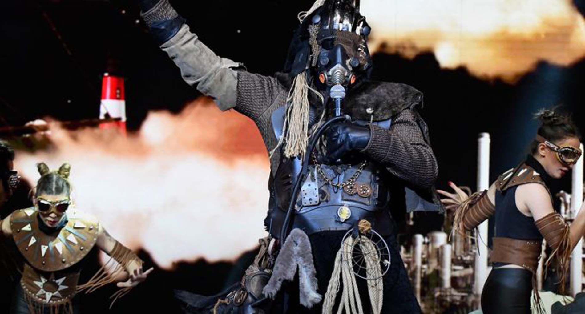 Abdurrahman Dilipak'tan, FOX TV'nin Maske Kimsin Sen yarışmasına büyük tepki! Şeytan yeryüzüne geri döndü