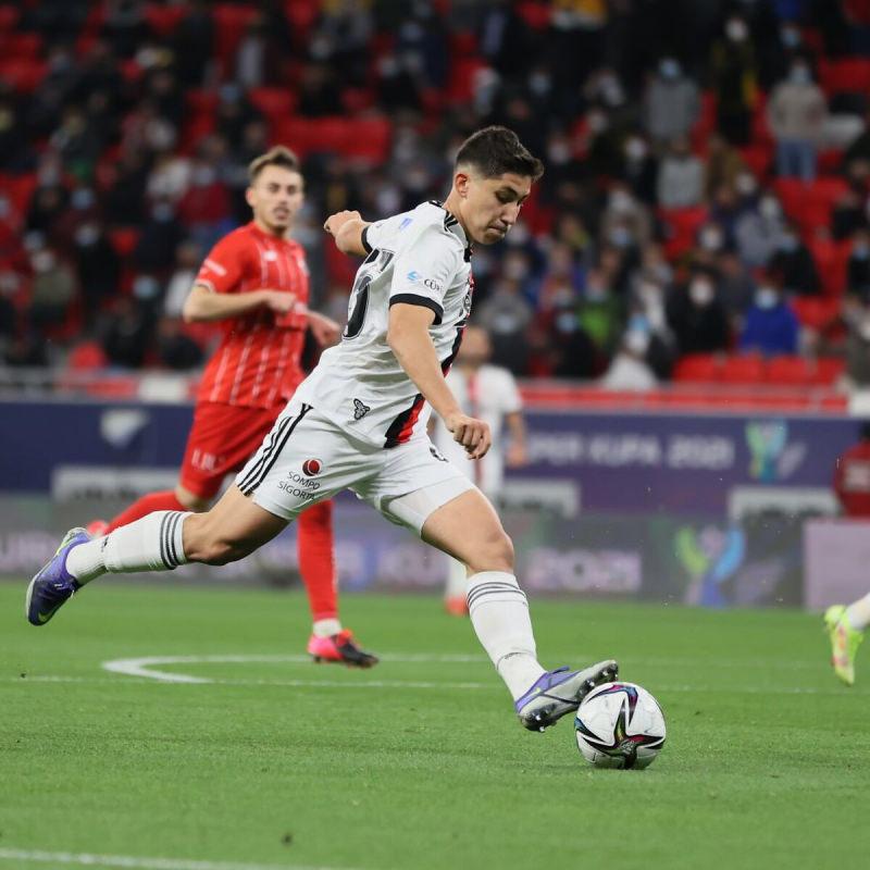 Beşiktaş'ın genç yıldızı Emirhan İlkhan kimdir, nereli, kaç yaşında ve hangi pozisyonda oynuyor?