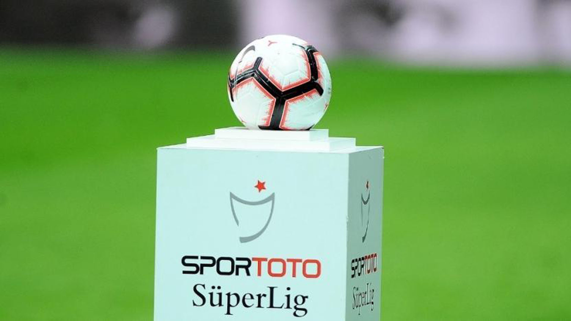 Süper Lig'de maçlar oynanacak mı, ertelenecek mi? Süper Lig'de takımlar maça çıkamazsa ne olur?