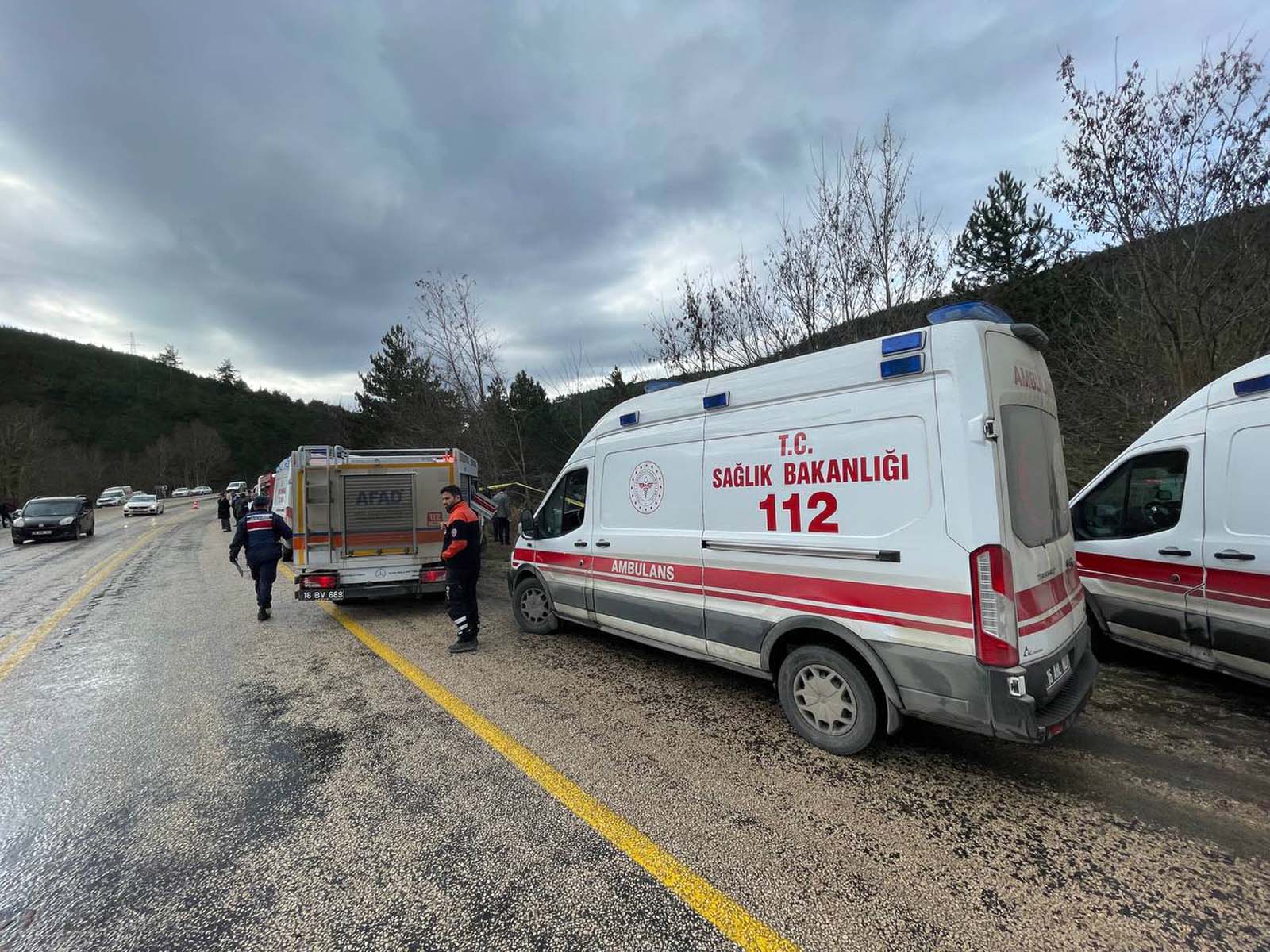 Bursa Orhaneli'de yürekleri yakan kaza! İtfaiye aracı şarampole devrildi: 4 itfaiye personeli öldü 