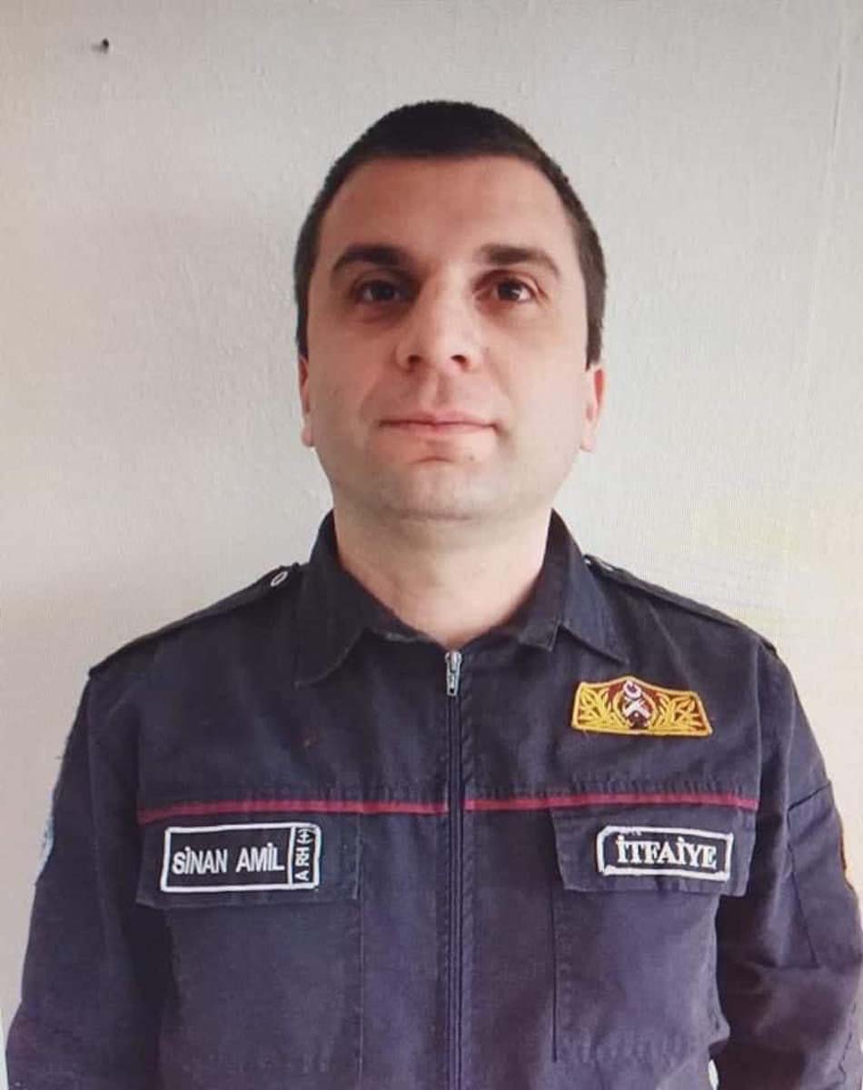 Bursa Orhaneli'de yürekleri yakan kaza! İtfaiye aracı şarampole devrildi: 4 itfaiye personeli öldü 