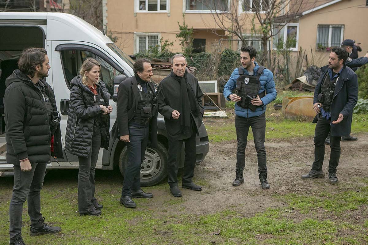 Arka Sokaklar Rıza Baba öldü mü? Zafer Ergin Arka Sokaklar dizisinden ayrıldı mı? Neden ayrıldı?