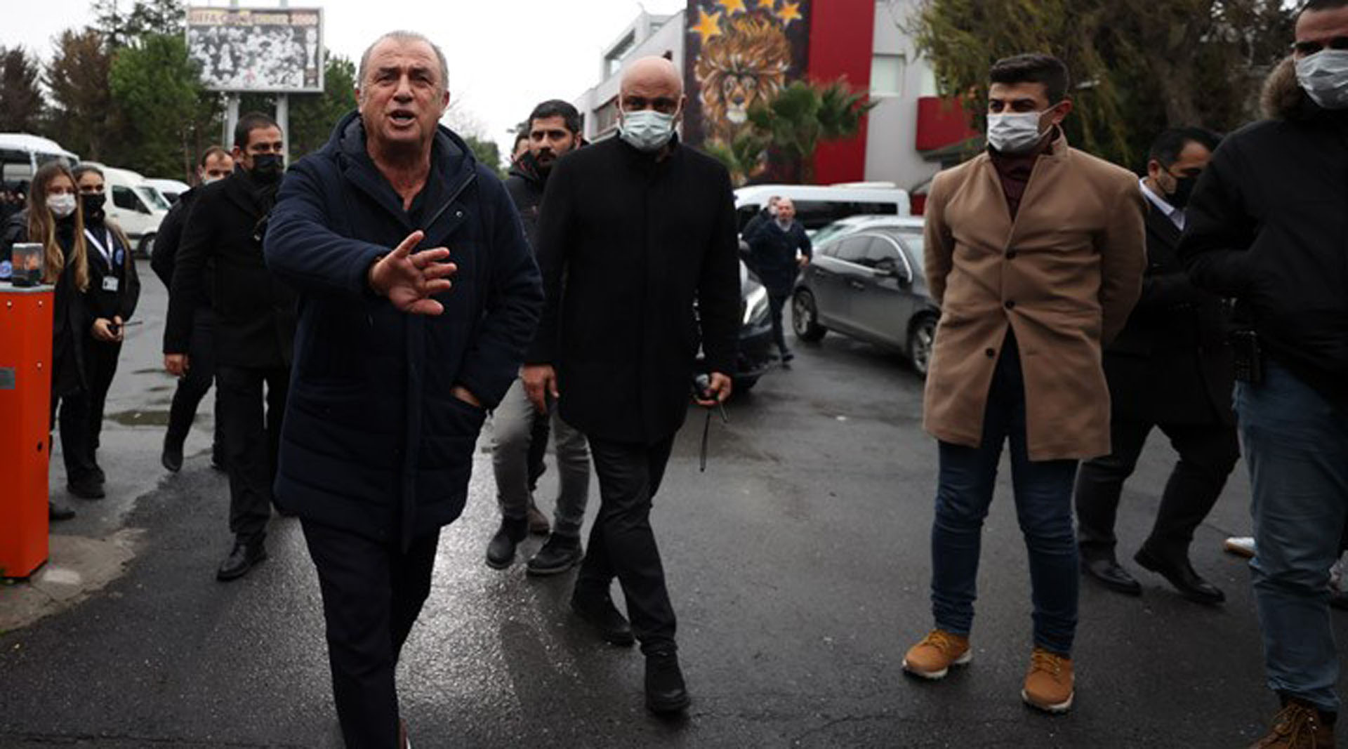 Fatih Terim'den ayrılık açıklaması: Yarı yolda bırakıldım