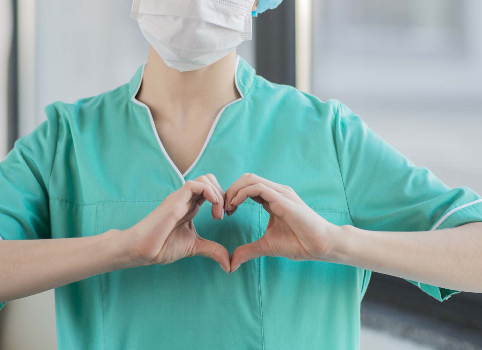 Çam ve Sakura Şehir Hastanesinde insanlık dışı olay! Hamile hemşireyi saçlarından sürükleyip yerde tekmelediler 