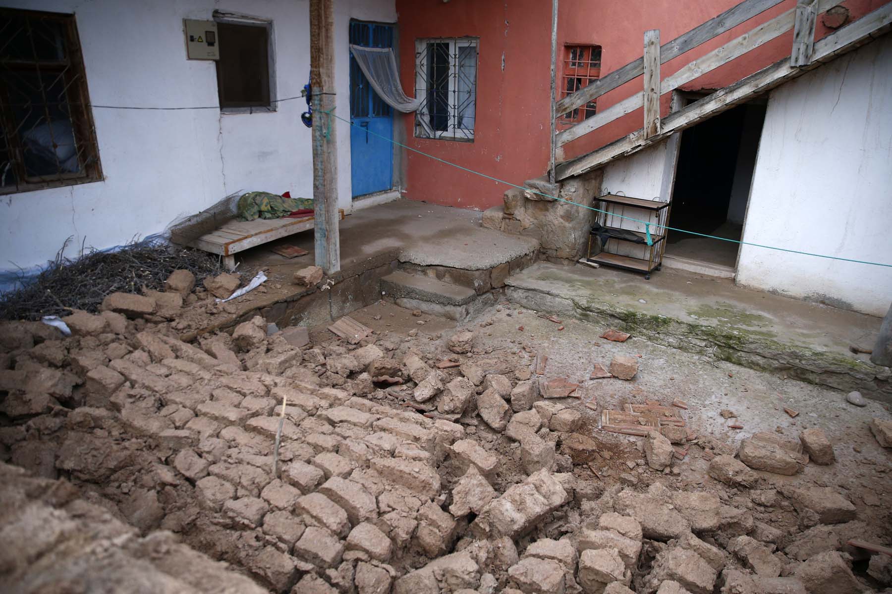 Son dakika | Kandilli Rasathanesi duyurdu: Kayseri'nin Sarıoğlu ilçesinde 4.9 büyüklüğünde deprem! İşte deprem sonra fotoğraflar... 