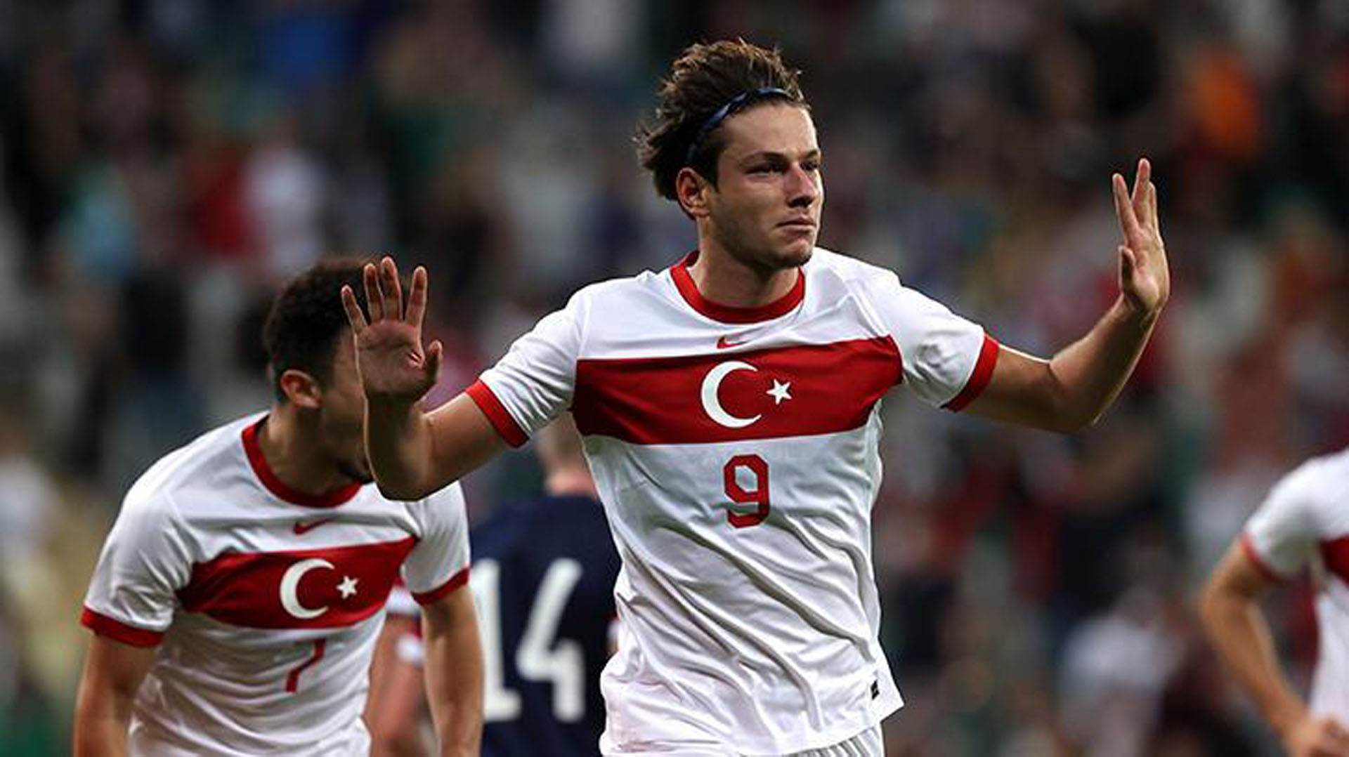 Trabzonspor'un transfer etmek istediği Enis Destan kimdir, nereli, kaç yaşında? Enis Destan hangi takımlarda oynadı?