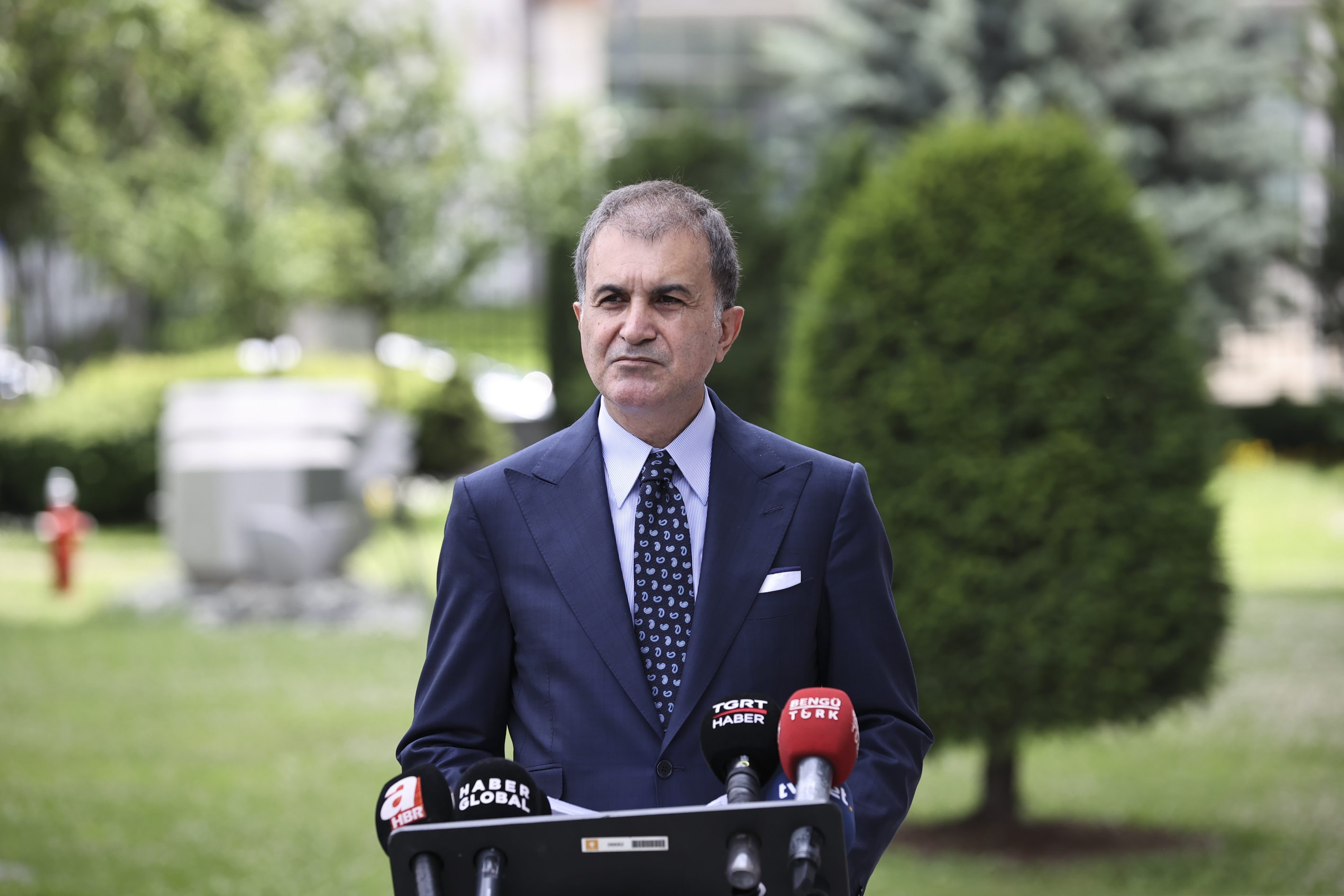 Son dakika | AK Partili Ömer Çelik'ten Meral Akşener'e sert tepki: Cumhurbaşkanımıza saldırması ise siyasi iftiradan başka bir şey değildir