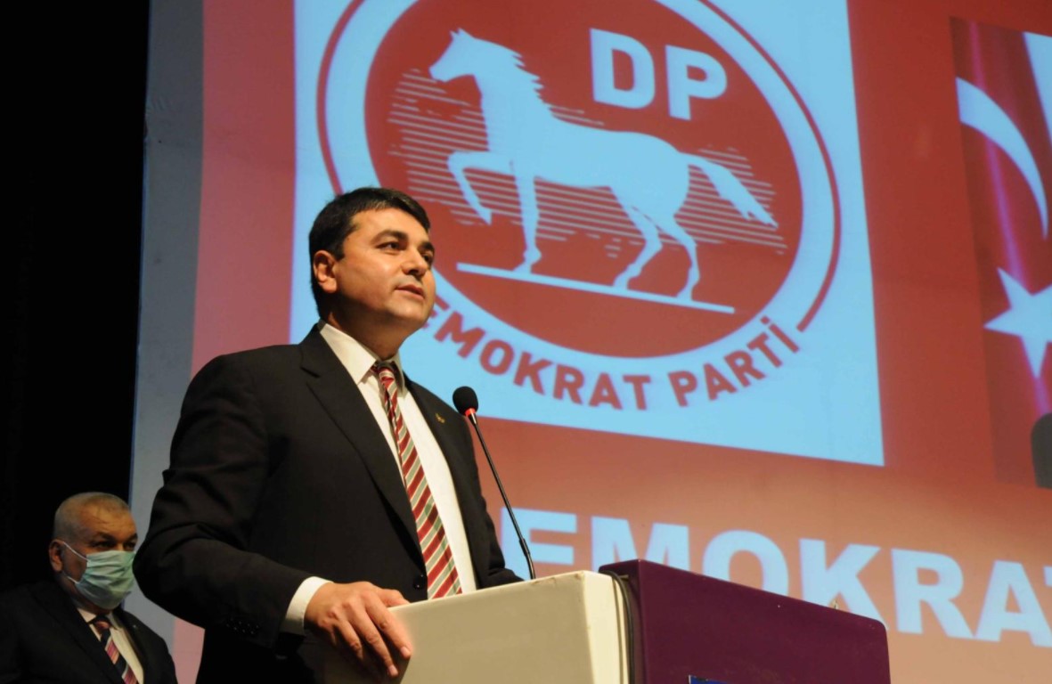 Demokrat Parti Genel Başkanı Gültekin Uysal'dan, Ak Parti için seviyesiz paylaşım! Tü, kaka!