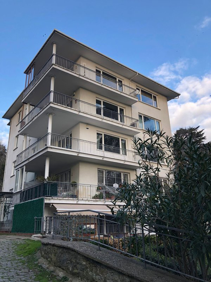 79 yaşındaki profesörü telefon görüşmesiyle dolandırdılar! 10 günde 10 milyon lirası çalındı