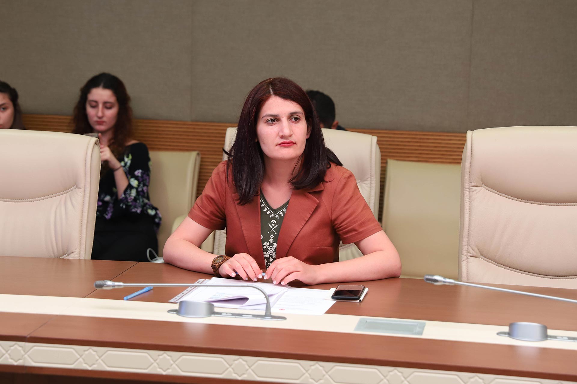 Teröristle fotoğrafları olan Semra Güzel için HDP'den skandal savunma: Terör değil; duygusal ilişki