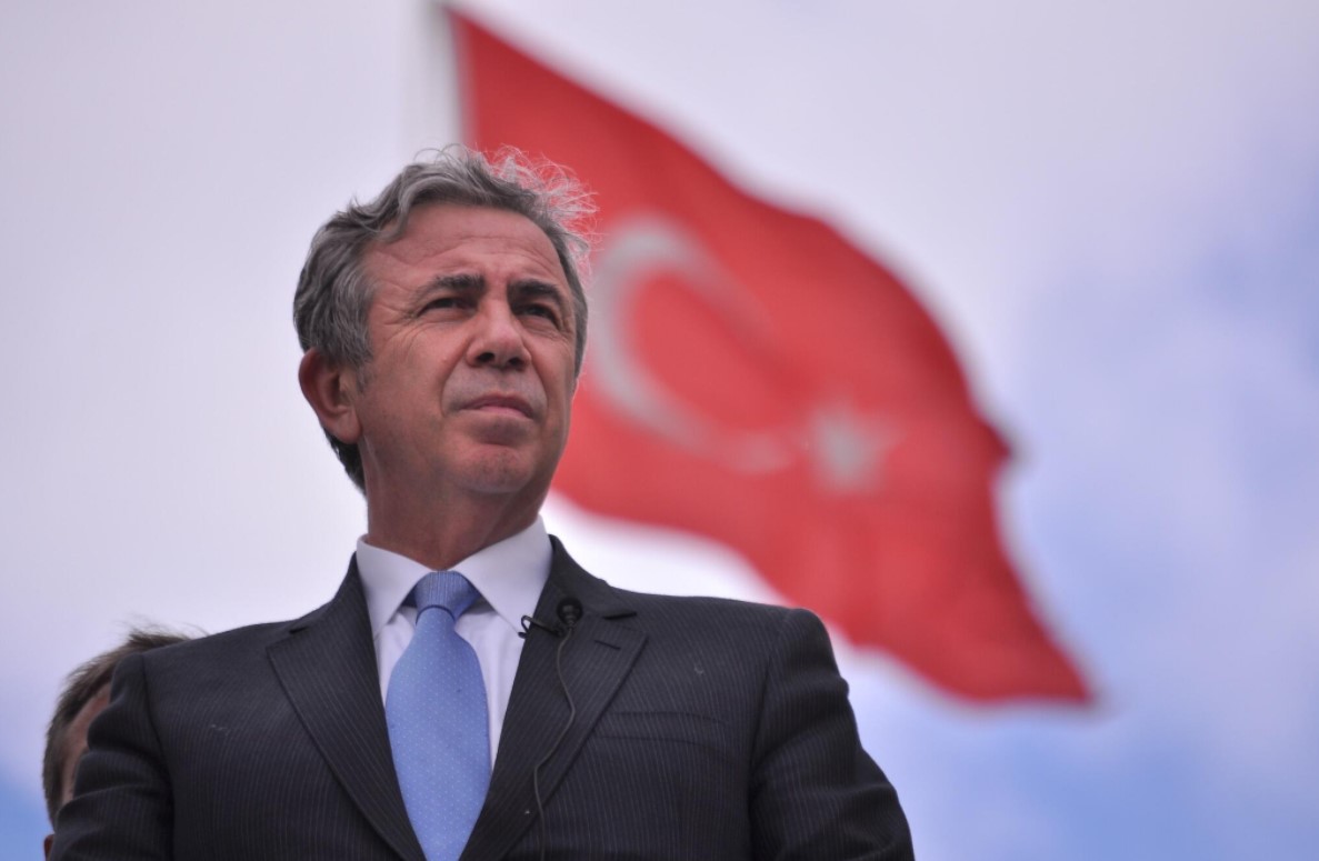 Mansur Yavaş kar önlemi almayınca, Ankara birbirine girdi! Tam anlamıyla rezillik yaşandı! Kent buz pistine döndü!