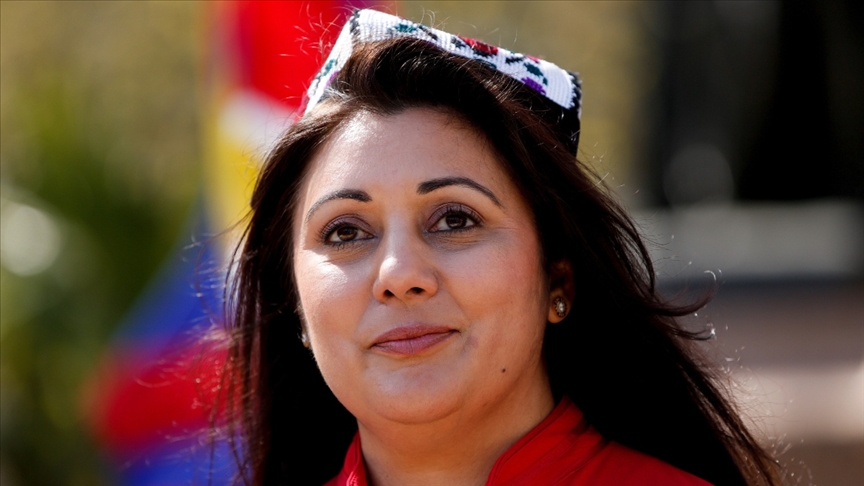 İngiltere'de Nusrat Ghani isimli bakan görevden alındı; Nedeni Müslüman olması 